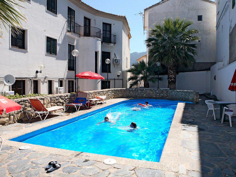 F1B84927412C9D0EBD6D0D252870DDDD