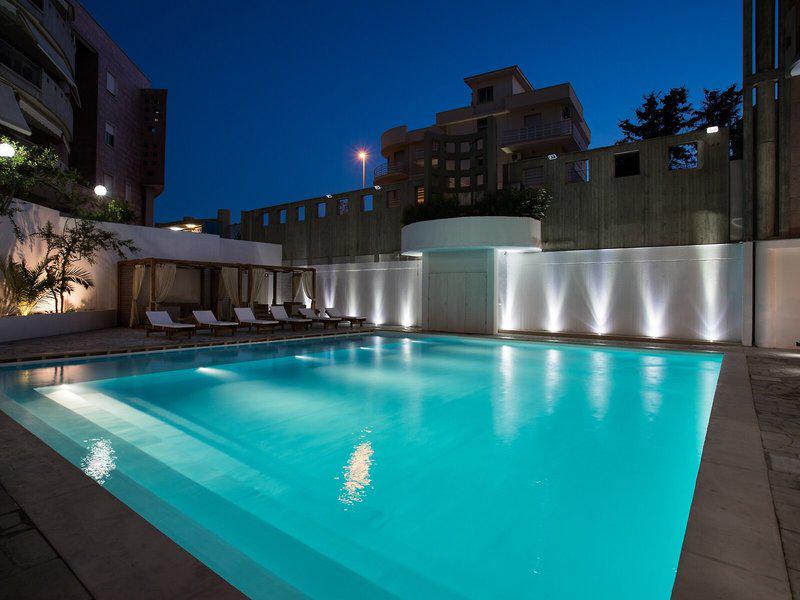 232A65F38AAAF17A299D8AD7E9DF04BD