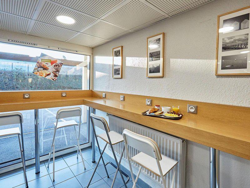 83782F0AA38F29B5594F4467EFF6172B