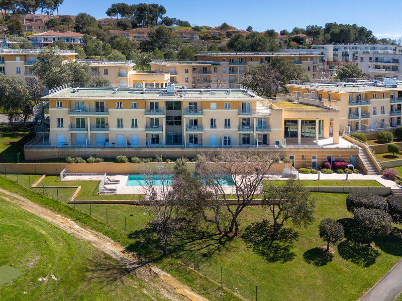 B1615C61DA074714E9112A9C49BAF7D9