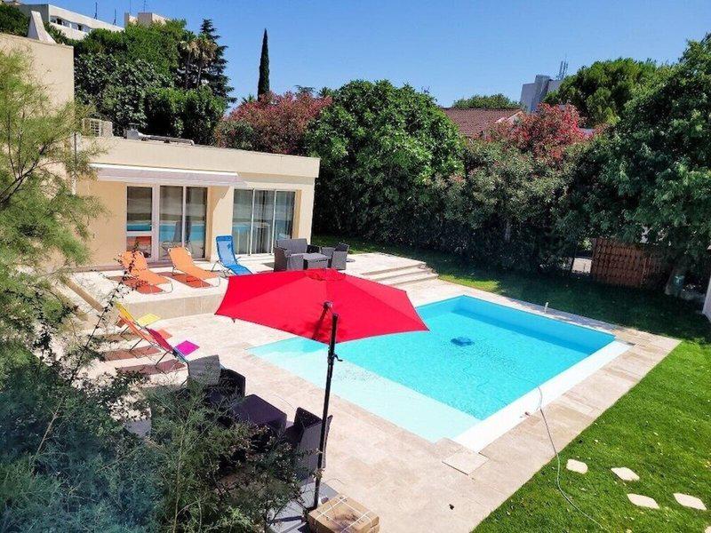 22F39783742AA7CE4F6FFAAC5D09824F