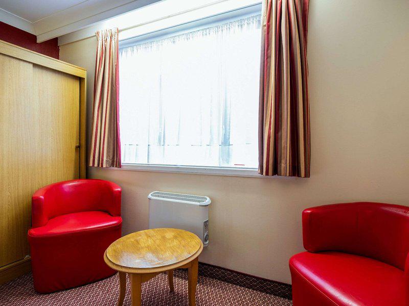 E243E8179DFEDF79B297A4E850EBF51B