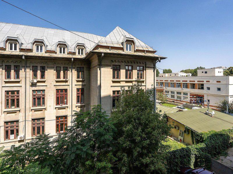 08C57CA675F85C407A2470AA1DEC5896