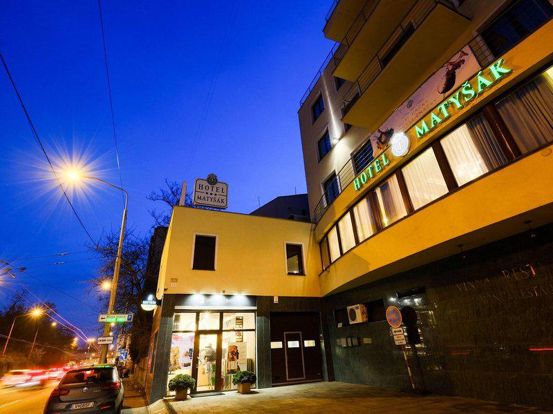 7FF3CE4B8777A3AF46AC8B823D3F458A