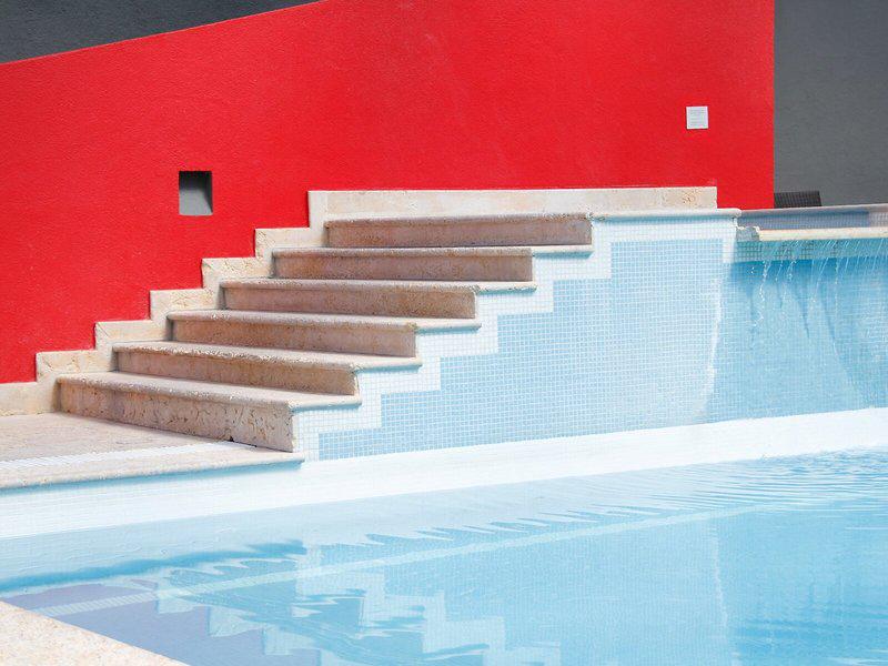 D8F6D101BEB3D7410D503688F7AFA943