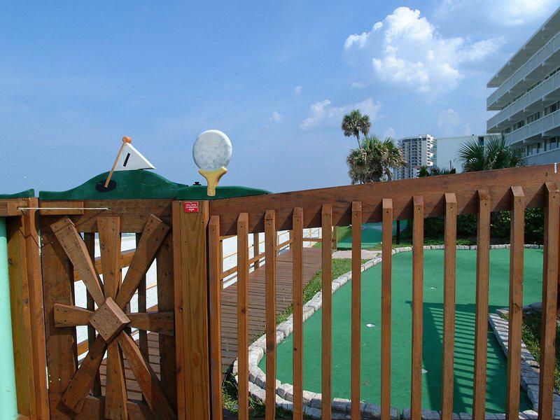 6EEDDFFC9FF34BB07A2A3F5908D8E218