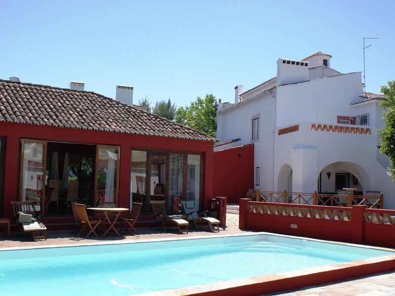 6B84FECBB33491869BE042952E205A3B