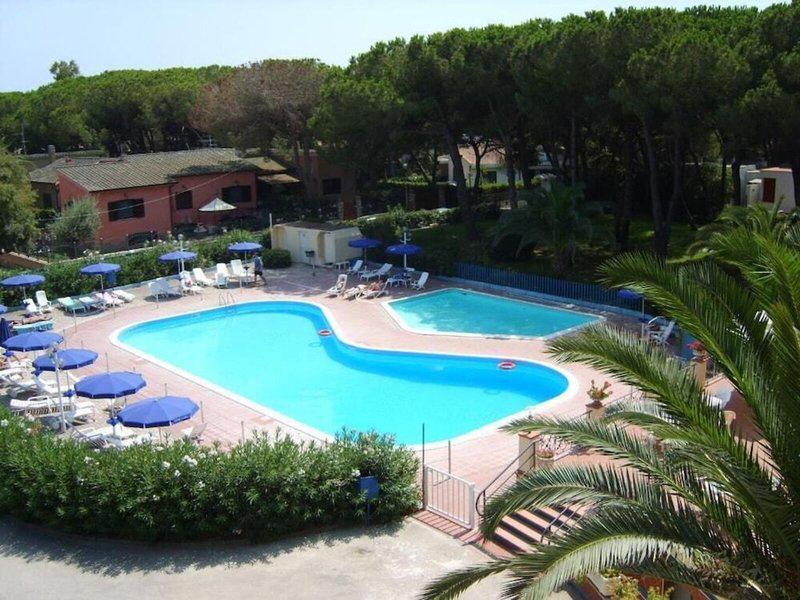 22E2C3232A3505E58E91D1E4CE4F9B7F