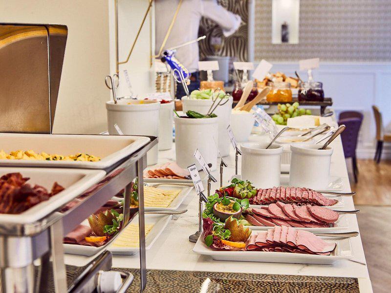 E75A1927109F1AA92D78C35AF97C365E