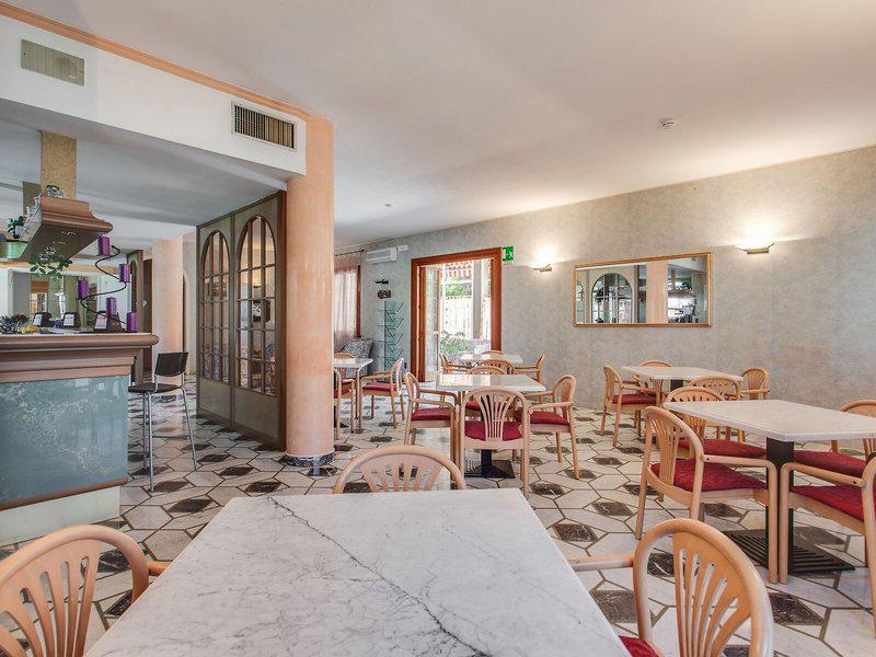 CEE0D159B6689CC4D8FA5A5D36154E9C