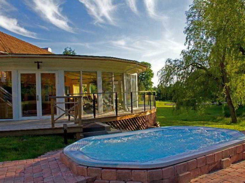 A17CE24FFCA7E345DDE676996BB03FF4