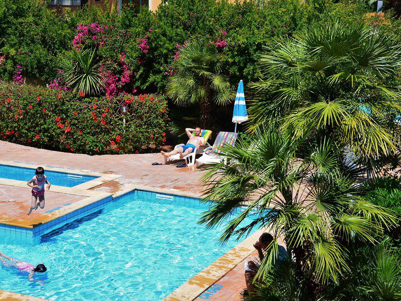 6A8BBAEF1955794E551869B4B2D0BA95