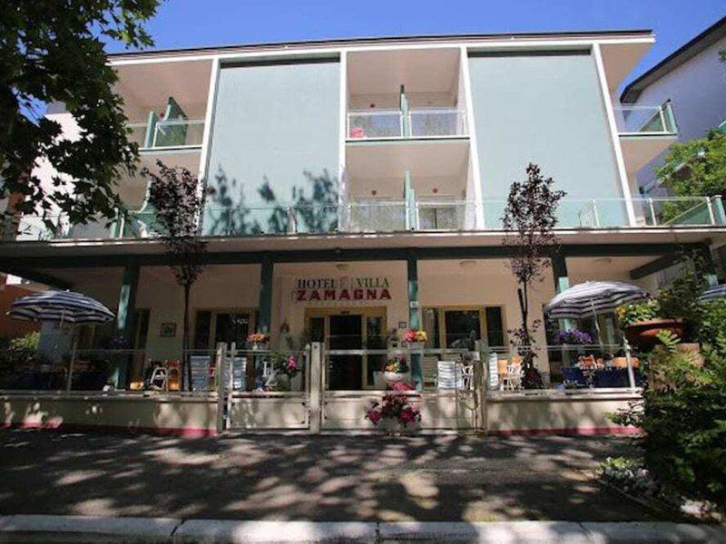 BC6BF163672A44F4FC9A965AC743746C