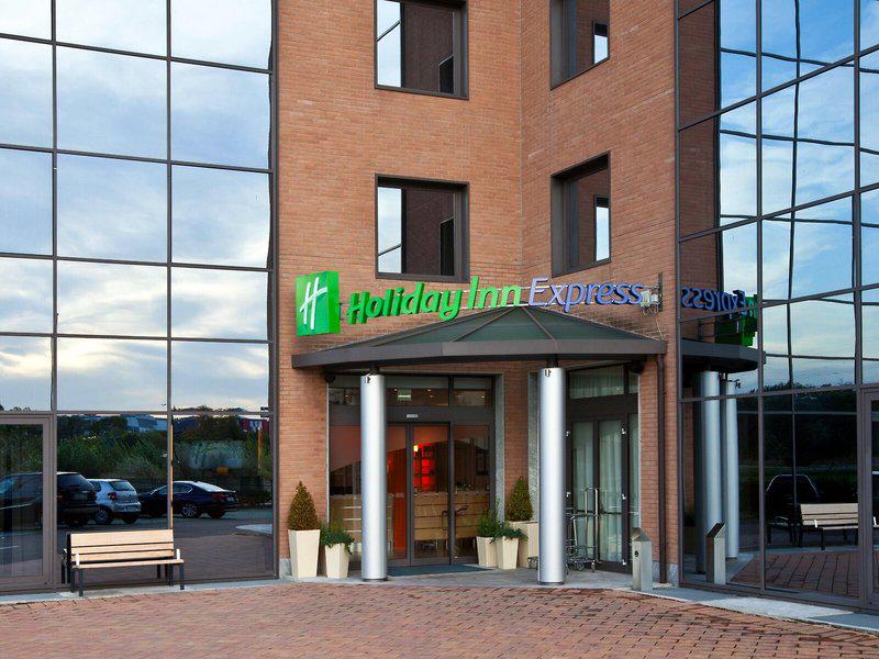 727062A19C9D9E65A215FB458973F855