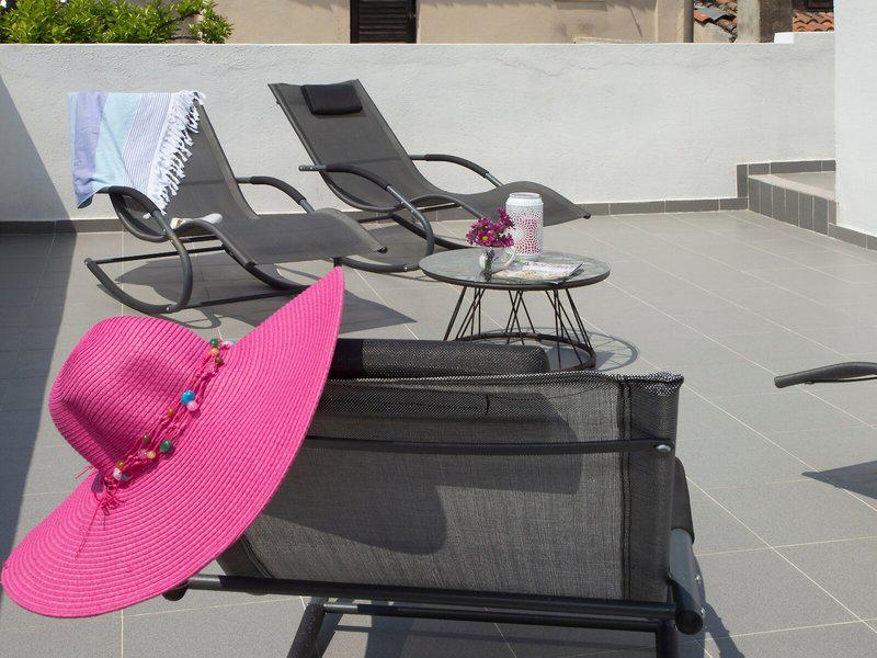 9A43C4F181E4705542A20374834F6983