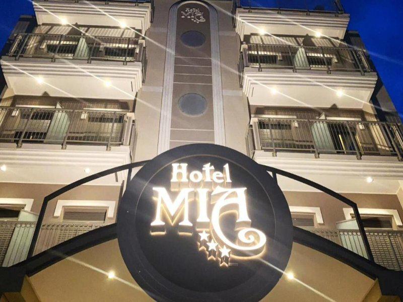 AF1E60750FD49517D2B9CA52558AD93D