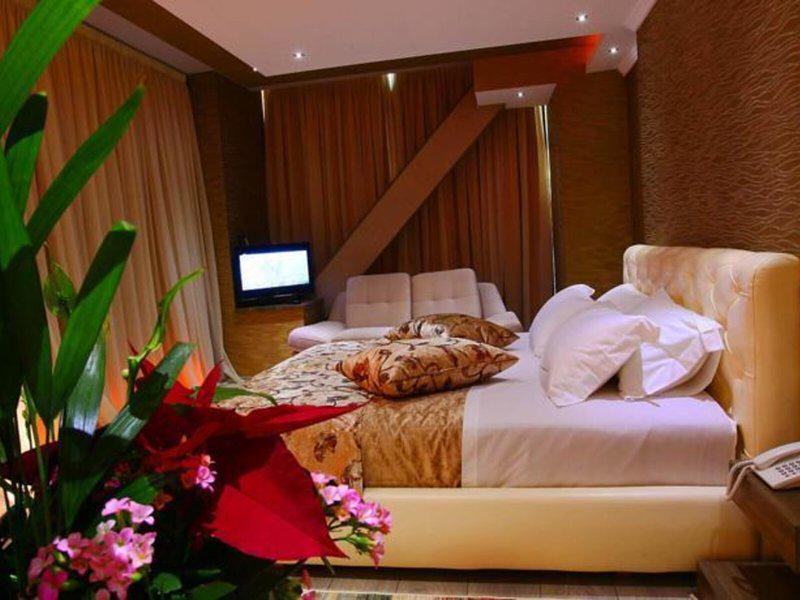 7C19993789B3C056C5C0ED91FA60D534