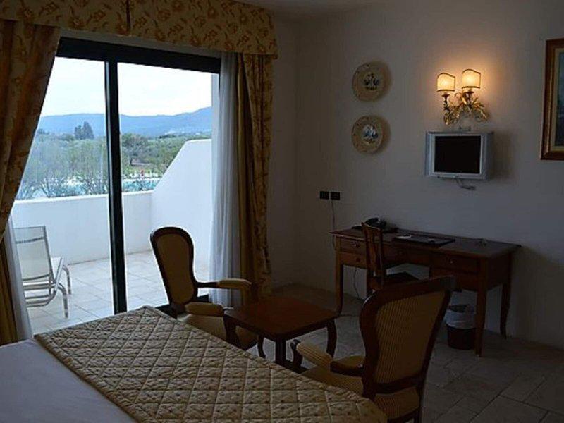 CD0BADCACE66BF306A032FE5C792886B