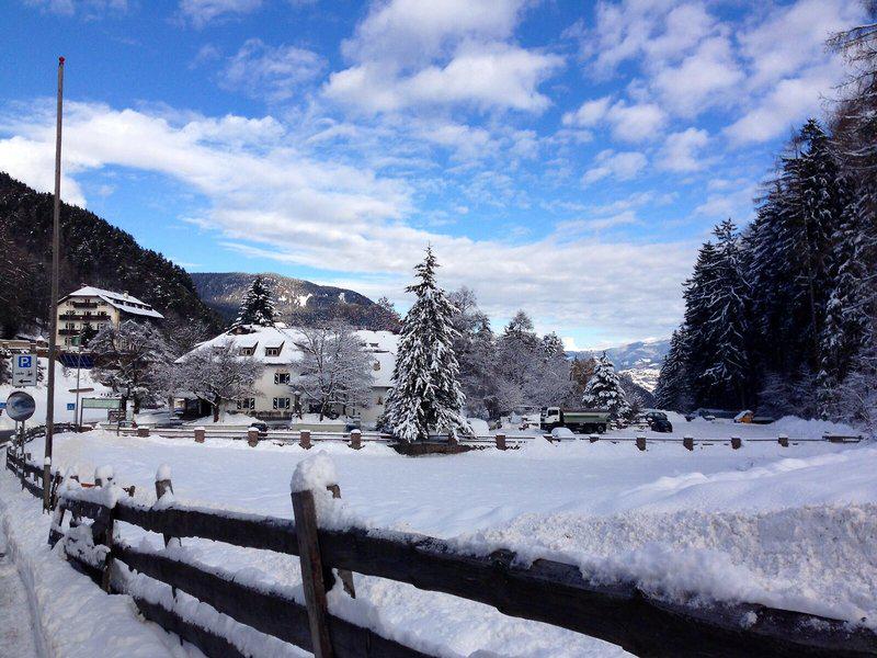 3EC563EC0E69D649A206AA8C1F6A184B