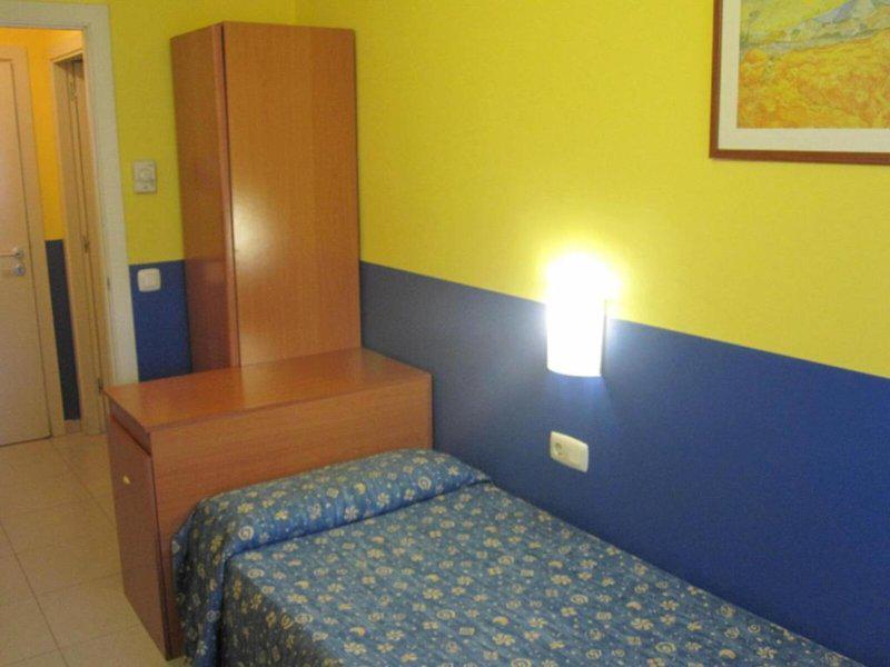 2D24AD0D9ECA1AE47ADF968914A3131D