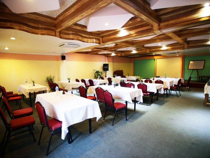 08A0986832B2B24DB1CCD9A4E1D16811