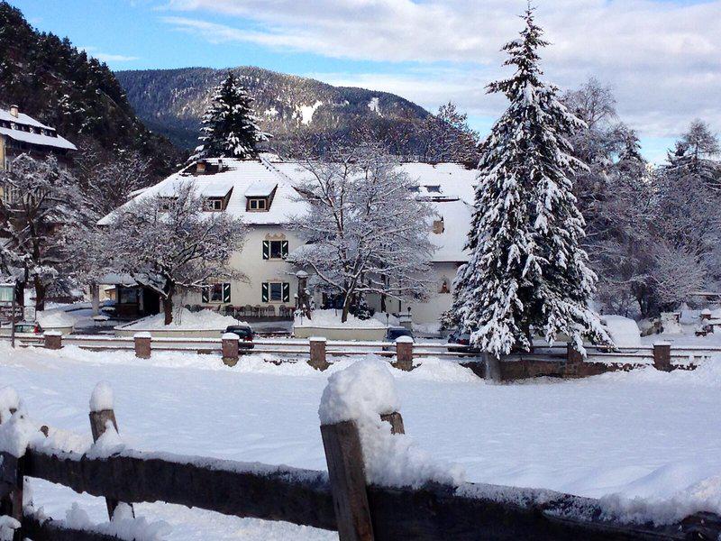 C2D9435831E910A51B3374CEE4258281