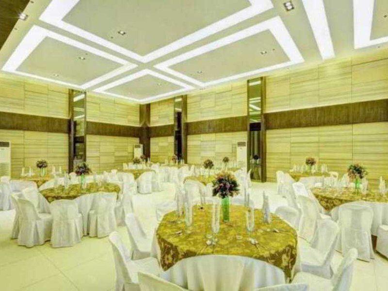 1B1D09885A7EEF79947E8233739D4ACE