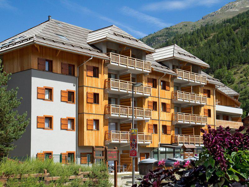 BB93381EBC24E9CFB6CE7FE2712E2E0C