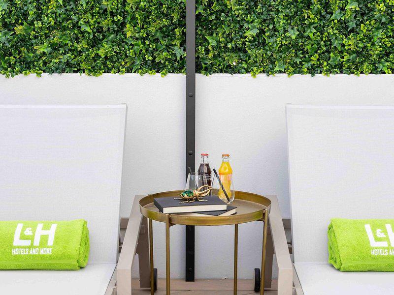 17D2A86240D391426720085AD8C11DD7