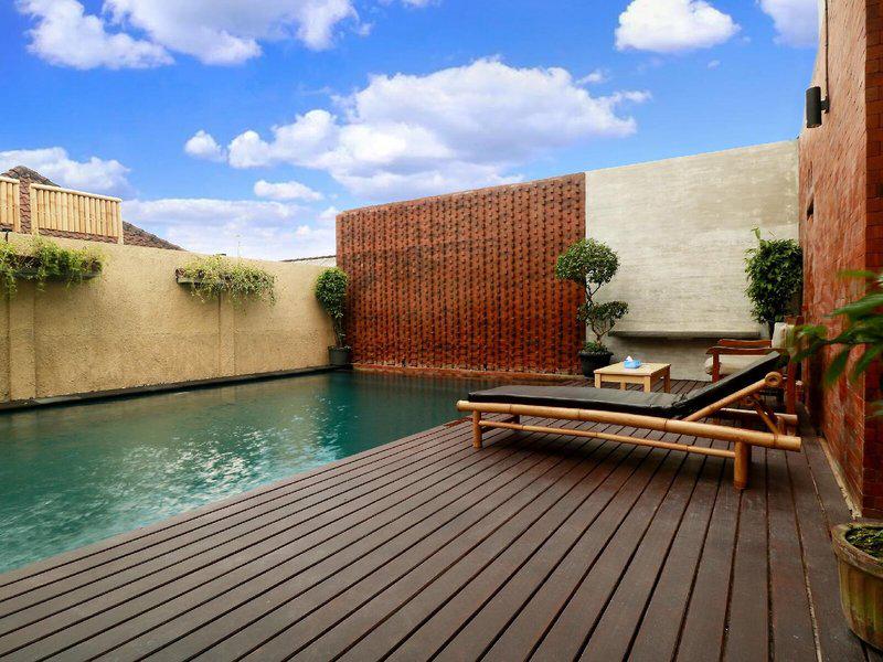 E98E22B596F34685485AE7218F9F76B4