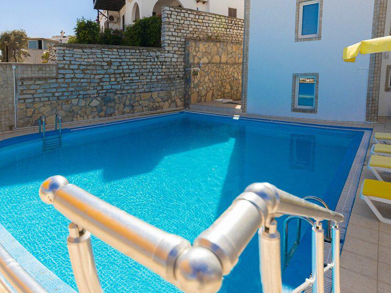 F49230C2A5B98458CA66E8598E47FC24