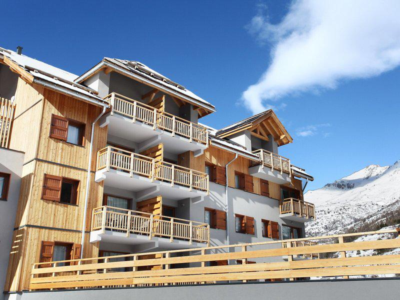 81E7DC419D5FF3D42E388308DAA5CCF8