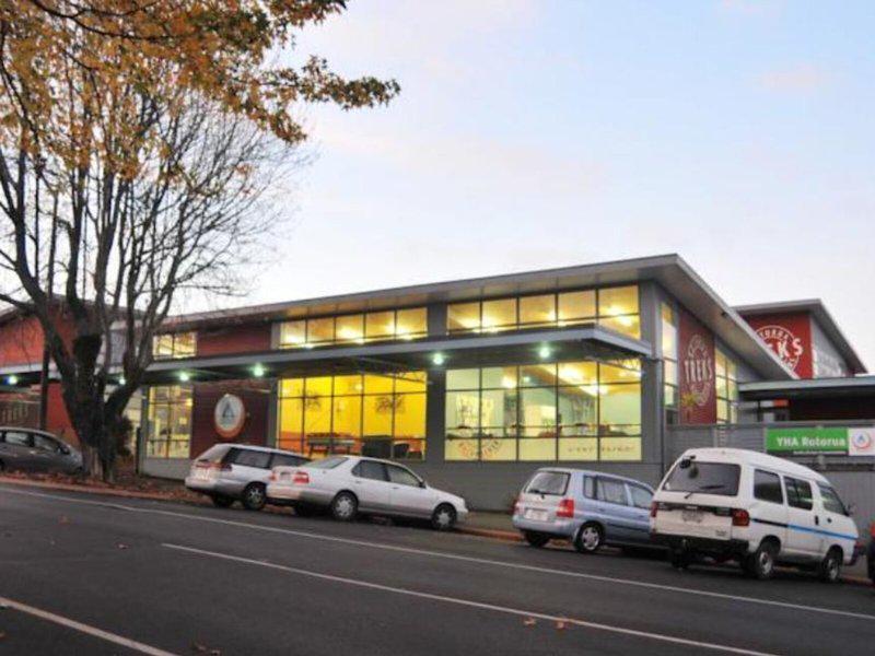 D9985311DB3B8373F050D8D40AFEA524