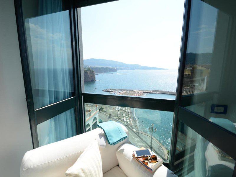 7277400BBBB799FA5C2E4F76D537D10A