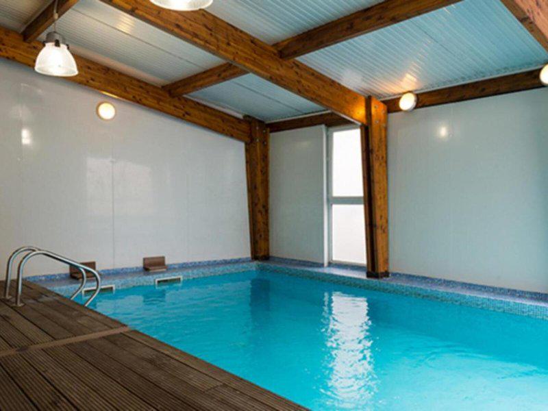 8B7D2E01704BF433B33C7C802580C9D5