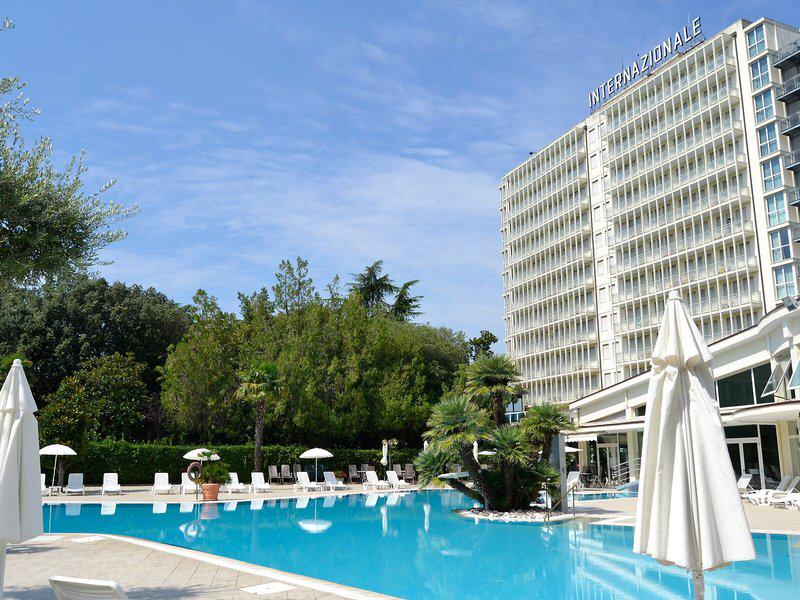 EB8E3C05ED3D83794F33602A0FEB85D4