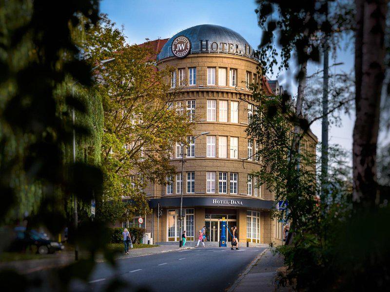 DDD534AE52678569D2483F69D1F3985A