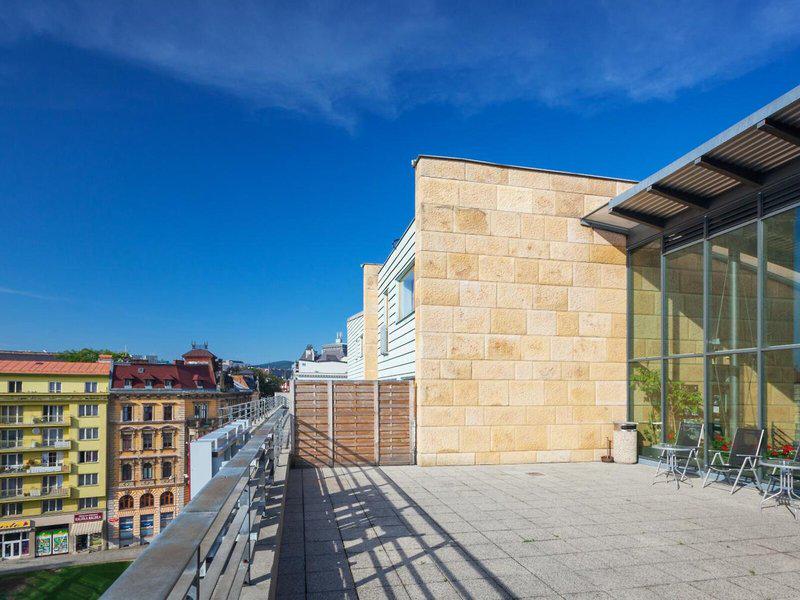 AF7D2C86C8D14129A81DB7C229E677B4