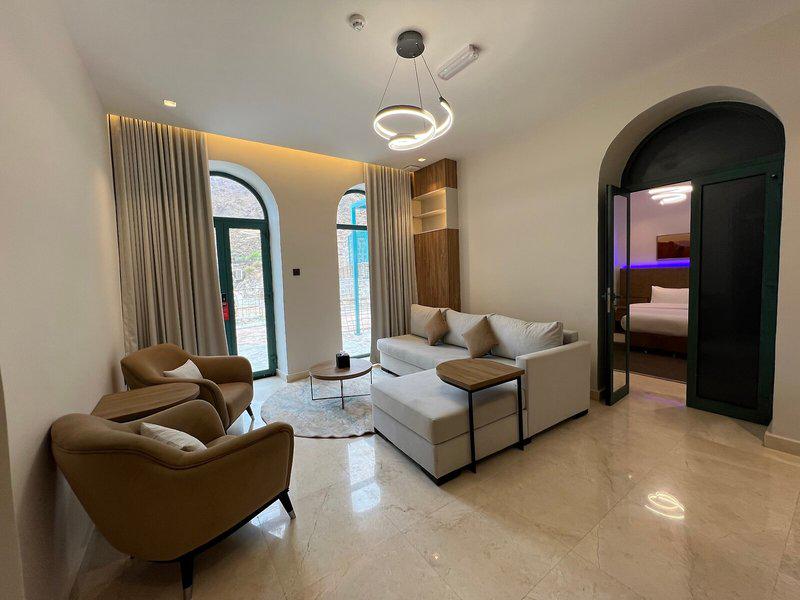 6E8C0651B837569FB06E1A416126FBF3