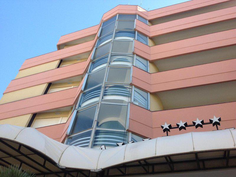 62ACF991A3C5145FD1D19B3989F7BBE3