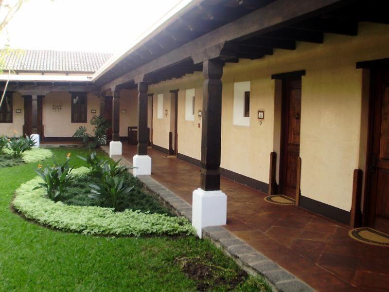 F03A5AA1A32D4A0A258FB0970D8C0DE1