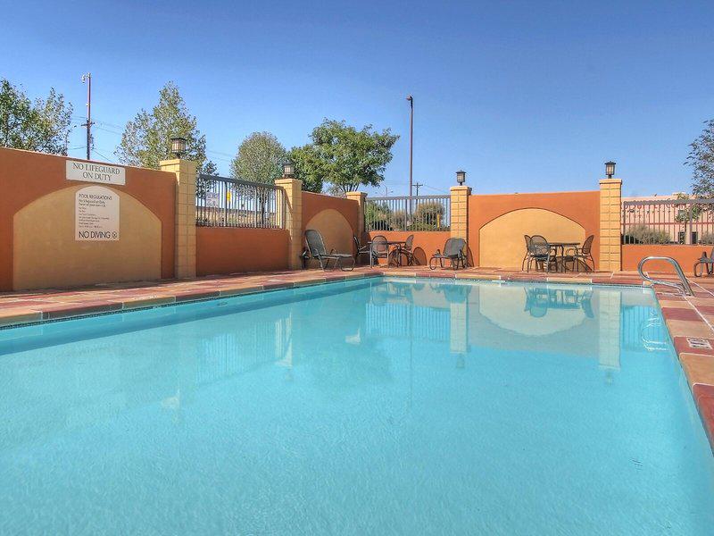 33585415E0A5ED115F1B5A49B12E409B