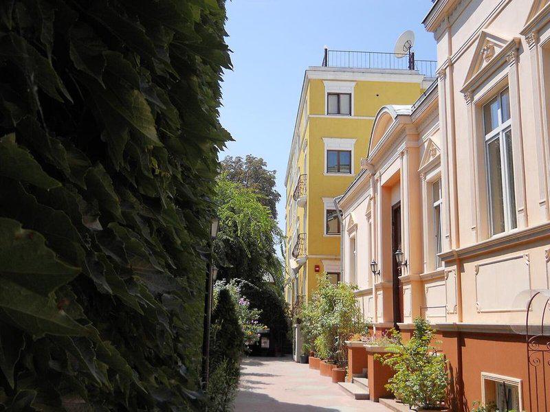 360D967DF685BE256F71386EFDE4D7CC