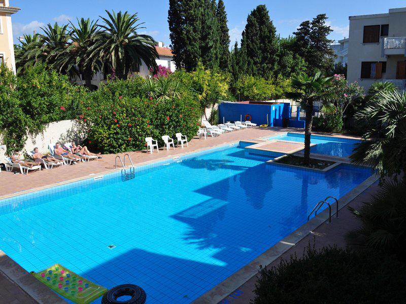 FC82F036DCD024A93DC4009E808E022B