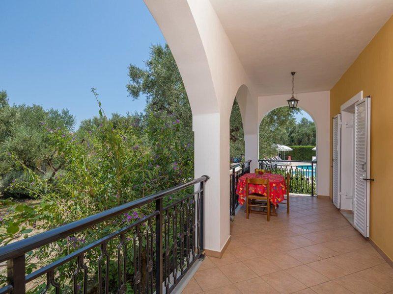 7AE53B6A55764B161D12C16230C529D1