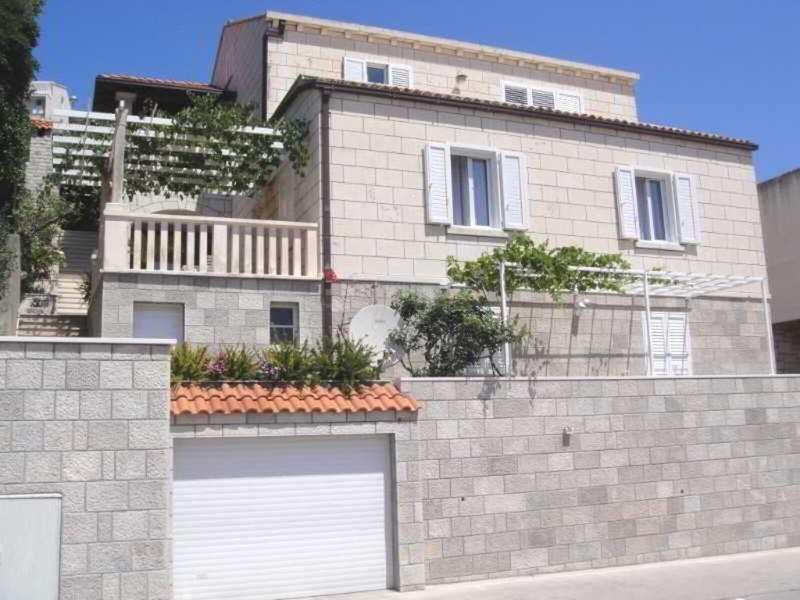 1CFC9124D4466E233335BCF1C776B1AC