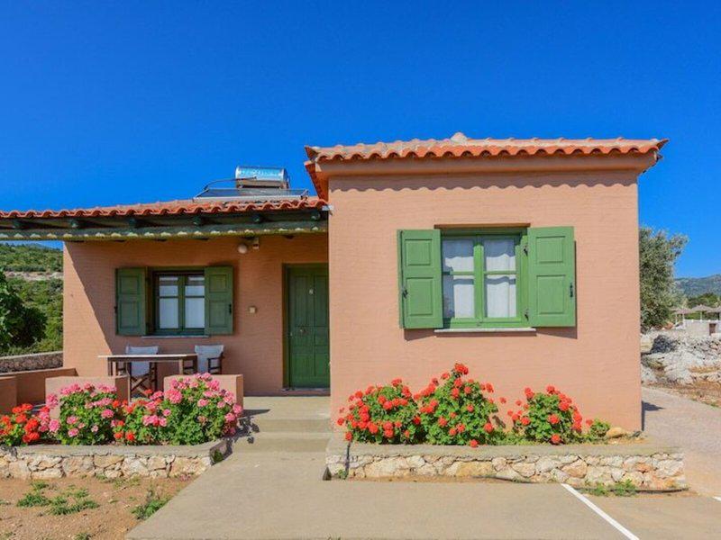 8BAEE0F6F588FD19597A61C2ED1D0FE9