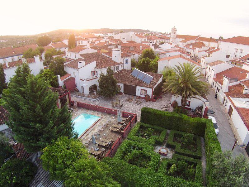 4BA521A37841D87A1C0F9242B2882917