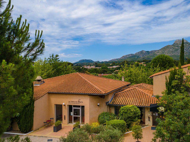 BCAD008A17A1EC57F3ACA71619303495