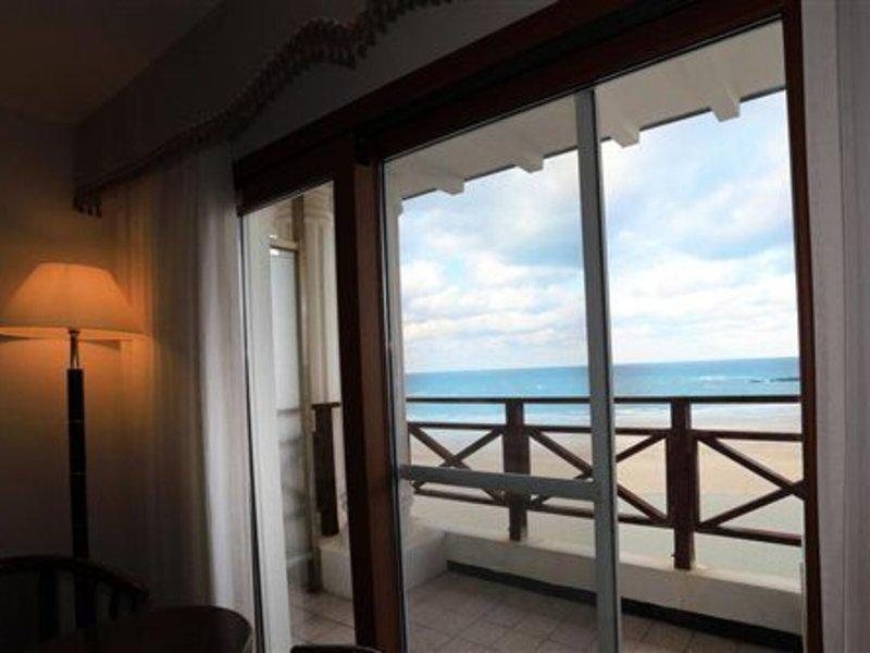 EF4FAC26EF924AD555848B74357DFBF6